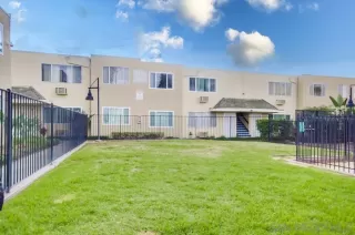 Photo #6: 240003112 Listing