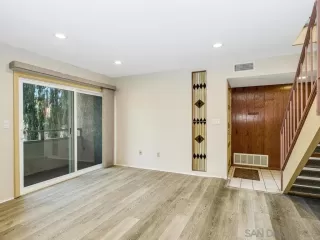 Photo #1: 240003116 Listing