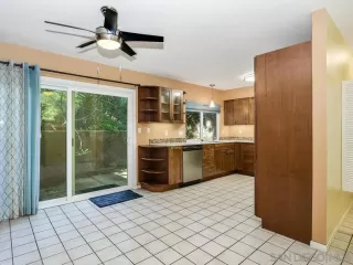 Photo #2: 240003116 Listing