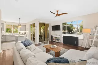 Photo #2: 240003133 Listing