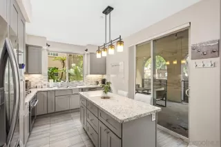 Photo #6: 240003133 Listing