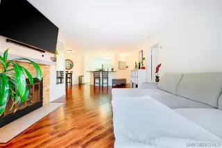 Photo #5: 240003157 Listing
