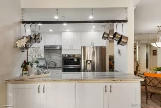 Photo #1: 240003173 Listing