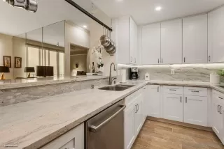 Photo #5: 240003173 Listing