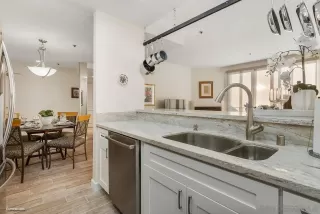 Photo #6: 240003173 Listing