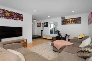 Photo #5: 240003180 Listing 