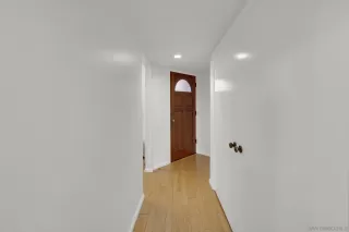 Photo #6: 240003231 Listing