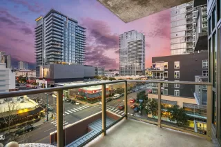 Photo #1: 240003255 Listing