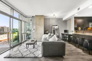 Photo #4: 240003255 Listing