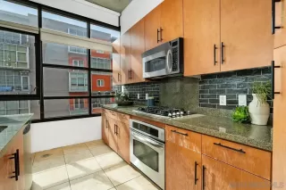 Photo #6: 240003276 Listing