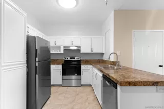 Photo #1: 240003327 Listing