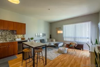 Photo #2: 240003347 Listing