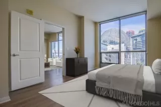 Photo #6: 240003350 Listing 