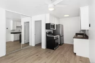 Photo #2: 240003351 Listing 