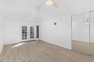 Photo #6: 240003351 Listing 