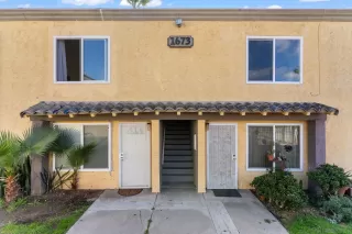 Photo #2: 240003361 Listing