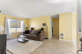 Photo #3: 240003361 Listing