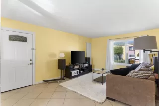 Photo #4: 240003361 Listing