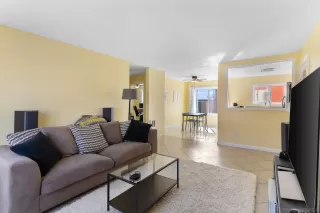 Photo #5: 240003361 Listing