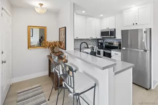 Photo #3: 240003363 Listing 