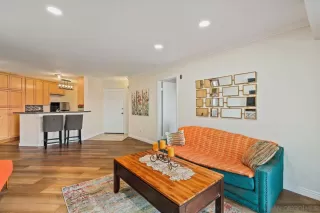 Photo #2: 240003409 Listing