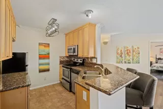 Photo #6: 240003409 Listing