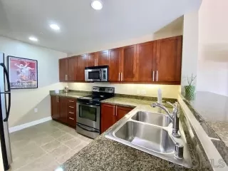 Photo #3: 240003425 Listing 