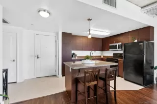 Photo #4: 240003435 Listing