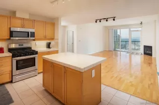 Photo #6: 240003440 Listing