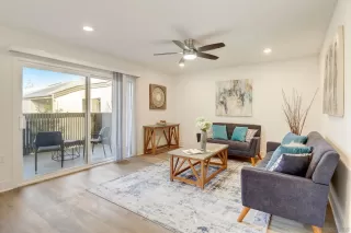 Photo #2: 240003483 Listing 