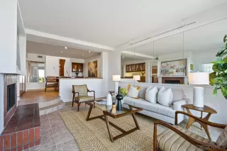 Photo #2: 240003491 Listing 