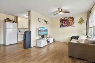 Photo #5: 240003496 Listing