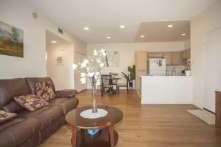 Photo #3: 240003502 Listing