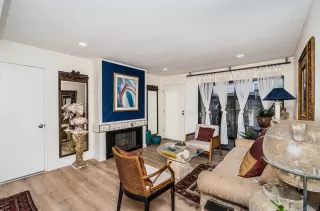 Photo #3: 240003516 Listing 