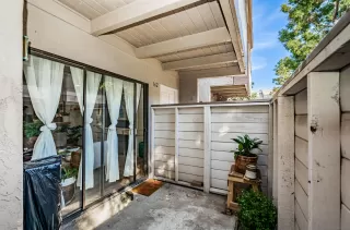 Photo #4: 240003516 Listing 