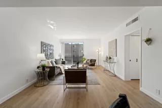 Photo #1: 240003520 Listing