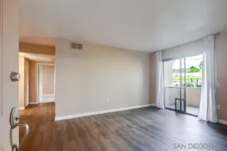 Photo #5: 240003521 Listing 