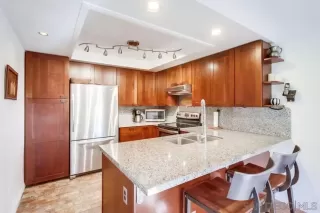 Photo #3: 240003530 Listing