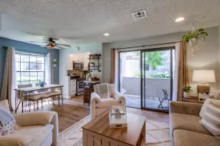 Photo #6: 240003539 Listing