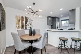 Photo #4: 240003559 Listing 