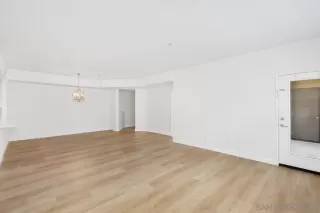 Photo #6: 240003562 Listing 