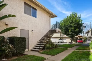 Photo #3: 240003584 Listing