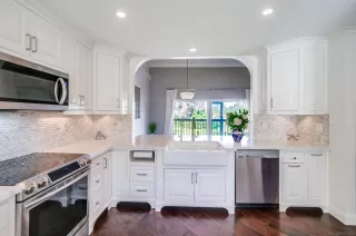 Photo #3: 240003588 Listing