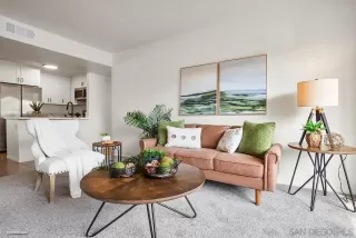 Photo #2: 240003603 Listing