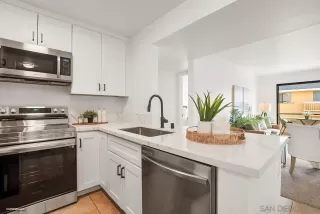 Photo #6: 240003603 Listing