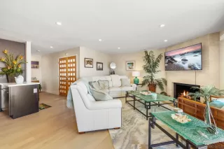 Photo #5: 240003652 Listing