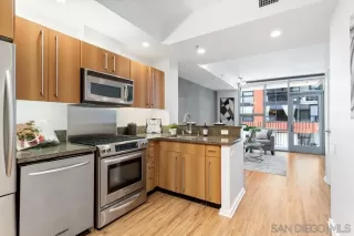 Photo #5: 240003654 Listing