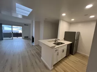 Photo #1: 240003680 Listing