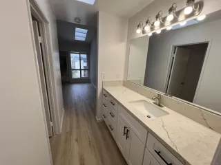 Photo #5: 240003680 Listing