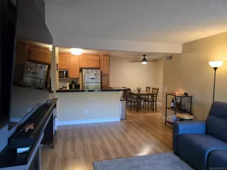 Photo #2: 240003681 Listing